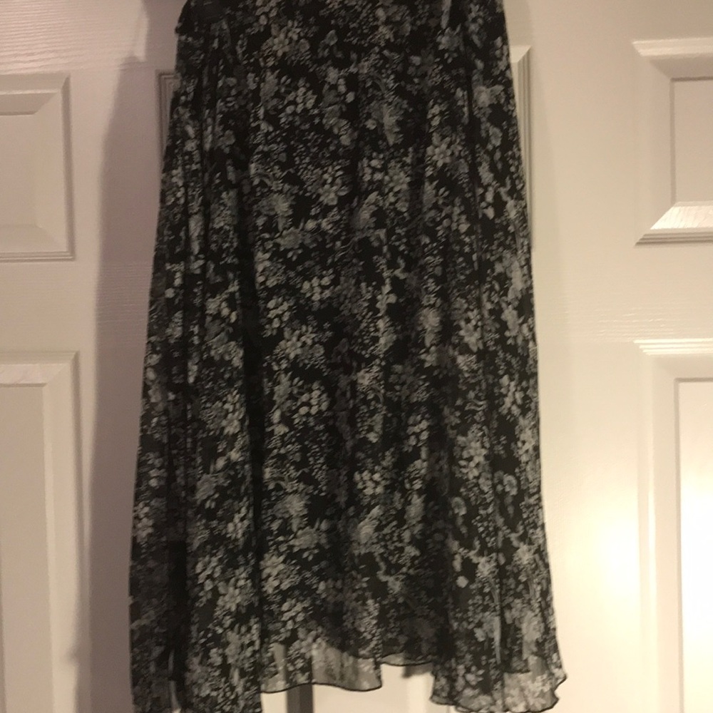 Skirt w/slip attached